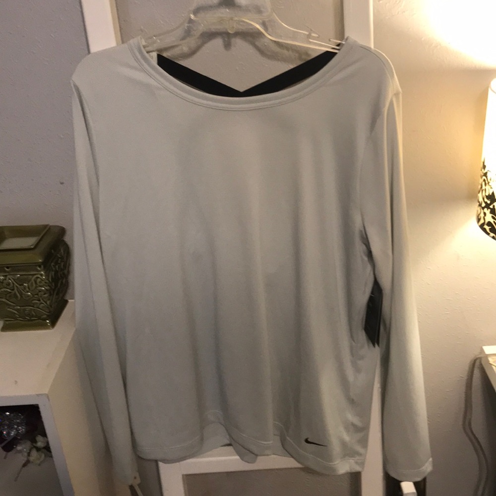 Nike workout top